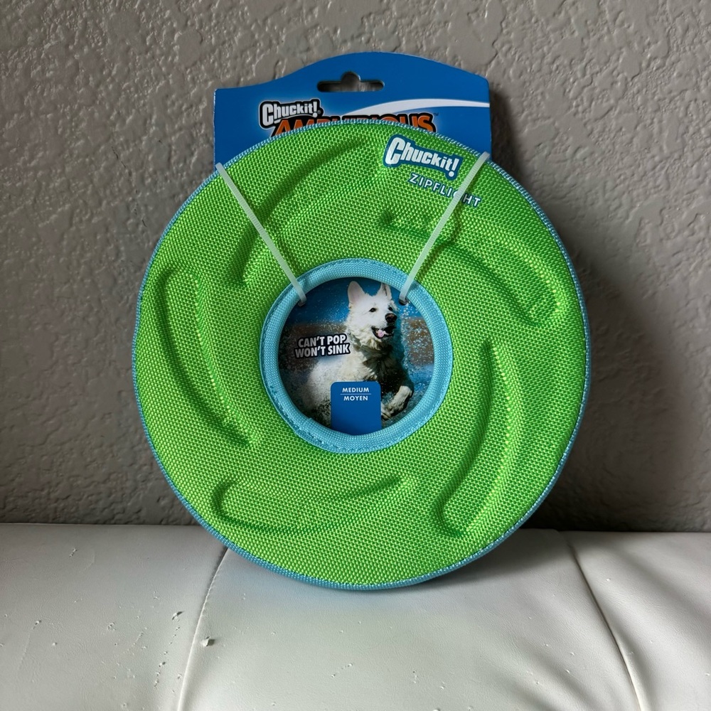 Chuckit Amphibious Zip Flight (Medium)
